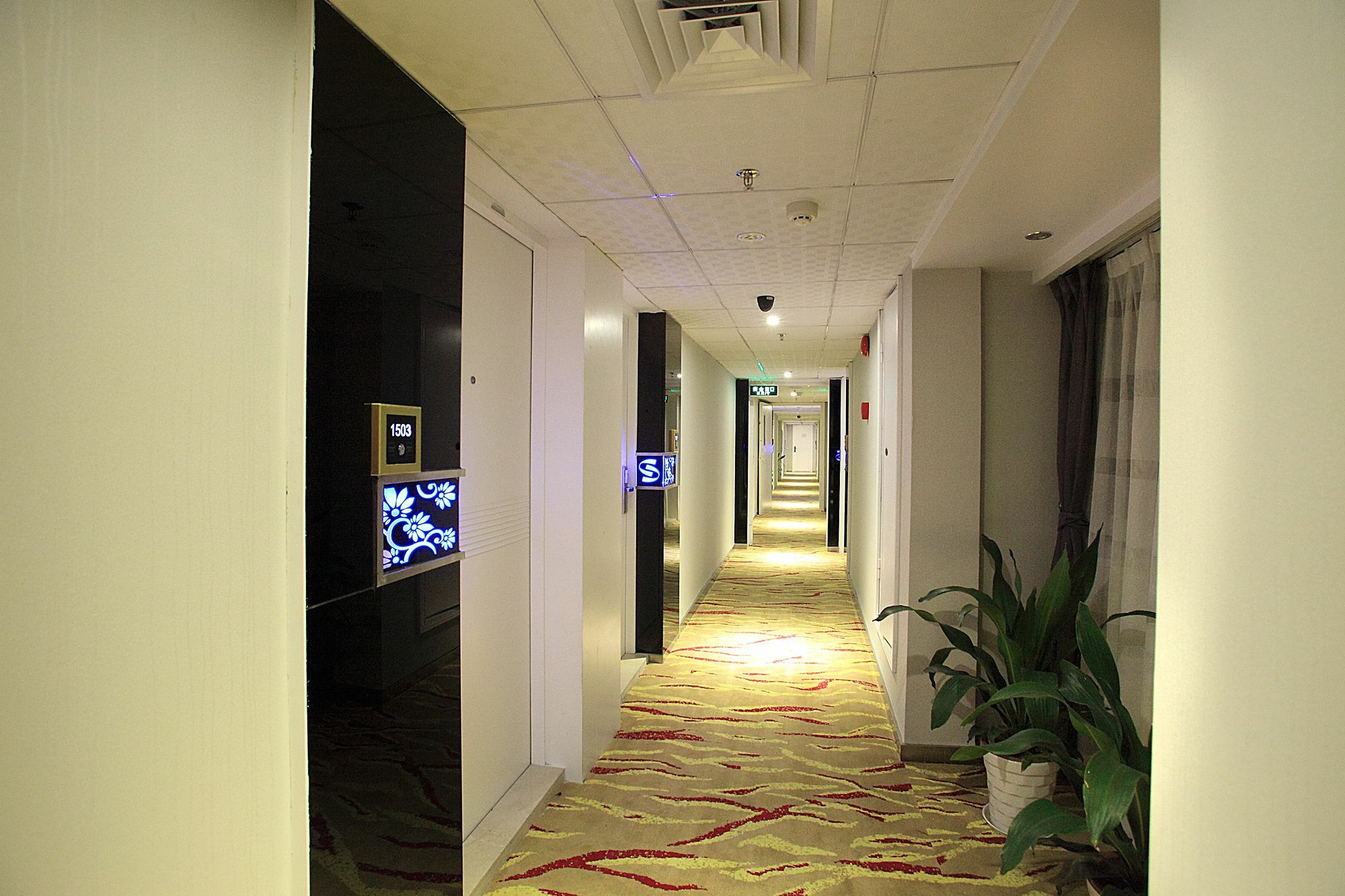 Perthden Hotel Shenzhen Buitenkant foto